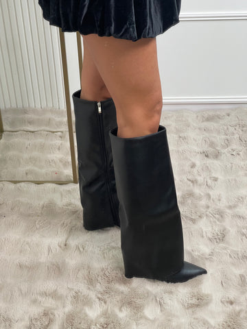 gina inspired black boots
