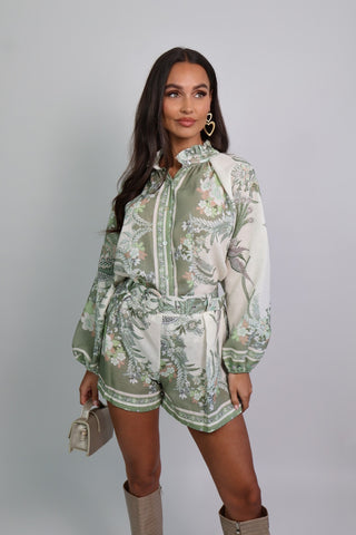 green/white print two pieces set